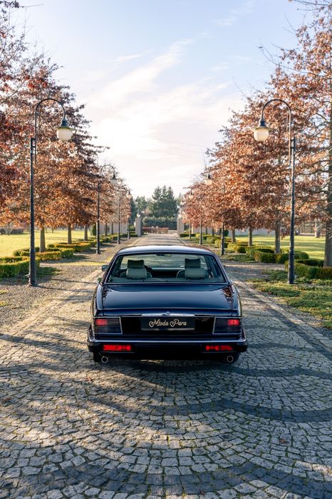 Jaguar XJ z KLIMATYZACJĄ do ślubu i wesela