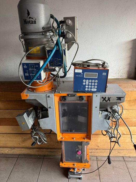 Motan, podajnik tworzywa, dozownik, mieszalnik, wtryskarka, wytłaczark