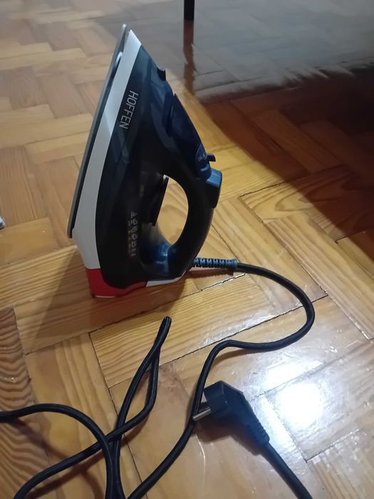 Steam Iron-used for only 5 months