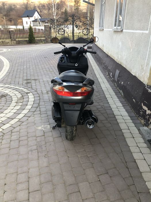 Suzuki Burgman 200