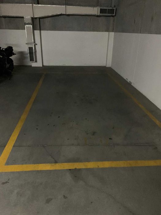 Apartamento T2 com Garagem, R Francisco Pedro Curado, Penha de França