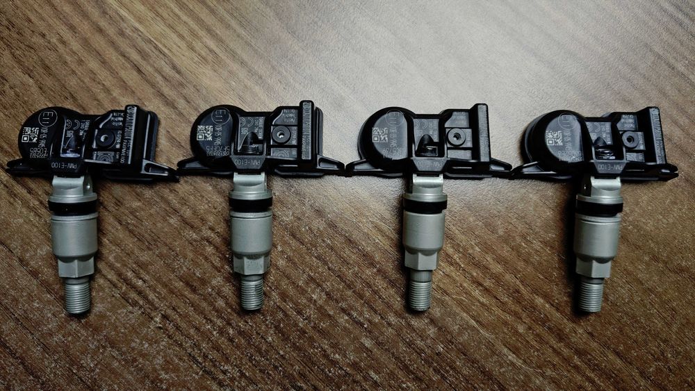 Czujnik ciśnienia kół powietrza TPMS Toyota Lexus PMV-E100