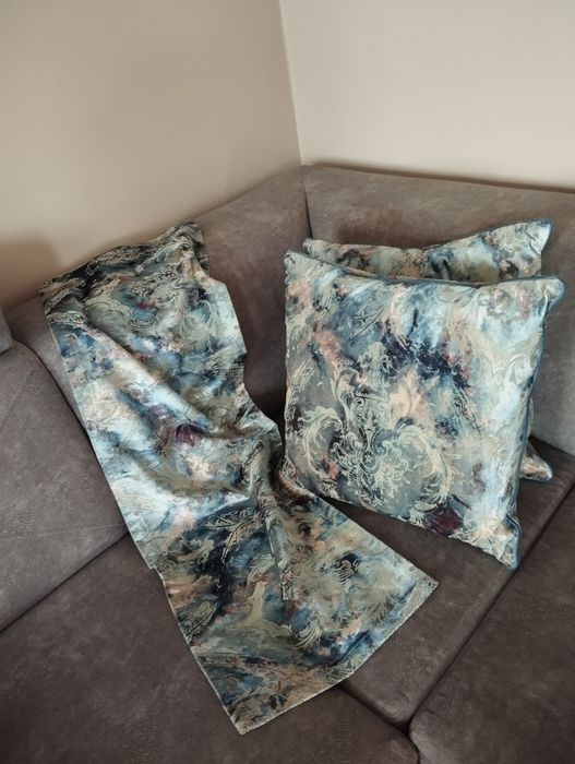 Poduszki dekoracyjne i bieżnik na stół EUROFIRANY