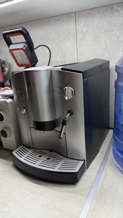 Кавова машинка професійна