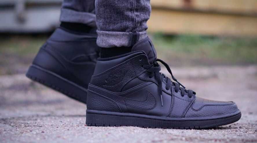Nike р.50 стельки-33см Air Jordan 1 Mid Triple Black кожаные кроссо