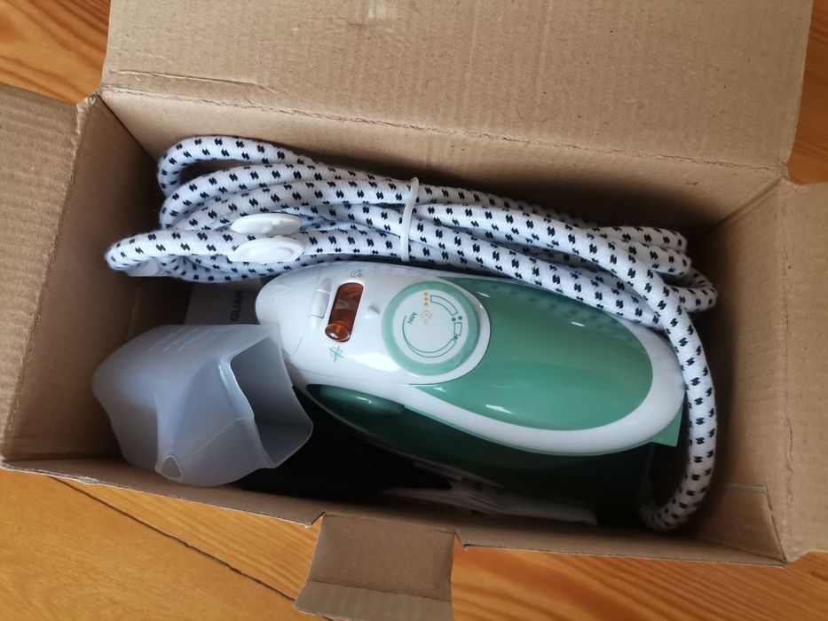 Ferro engomar a vapor de viagem