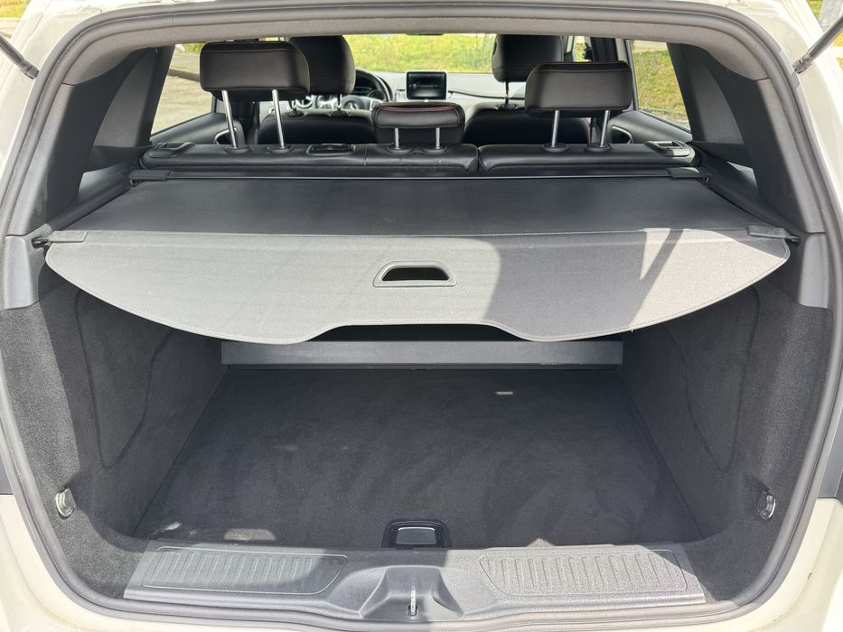 Mercedes-Benz Classe B 180 CDI AMG Line | Caixa Automática | 139 cv | Full Extras