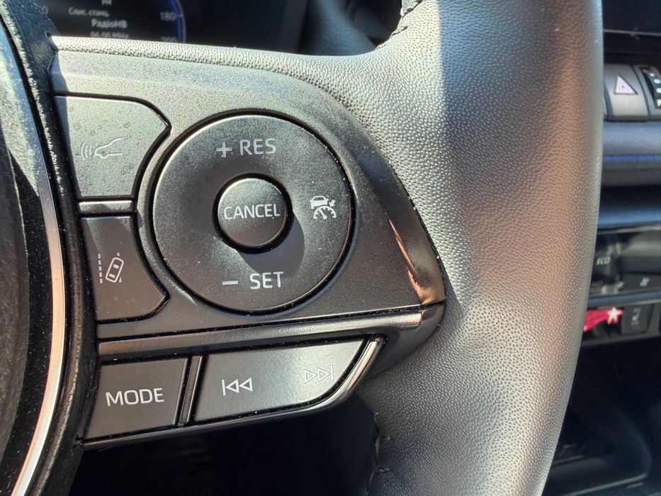 Toyota Rav 4 (Hybrid) Style