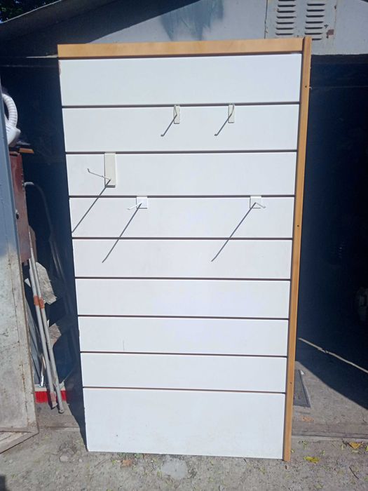 Продам полки и крючки