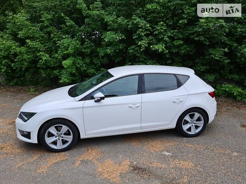Seat Leon  FR 5F 1.8 tsi CJS разборка после обстрела  2013 год