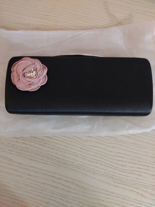 Клатч, чорна сумочка
