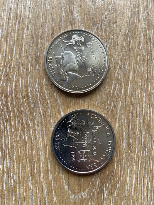Moedas comemorativas 200 escudos