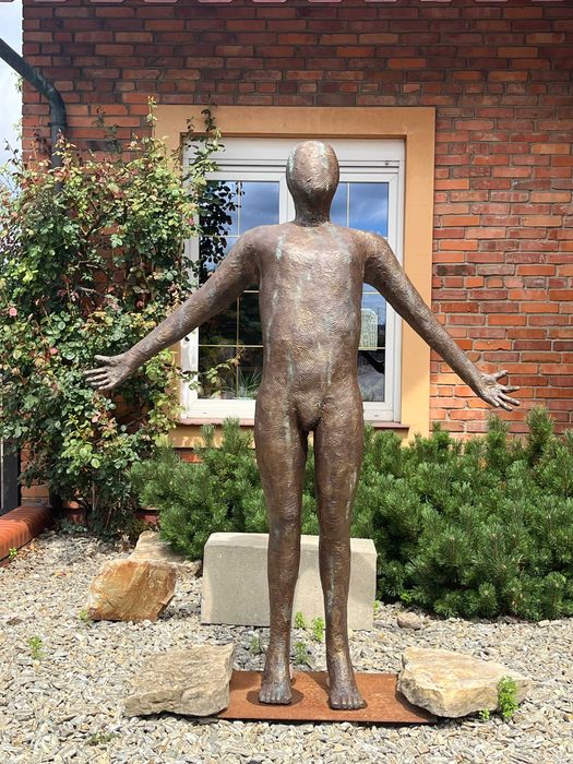 Rzeżba do Ogrodu,  Salonu,  wysokość 190 cm.  " Otwartość "