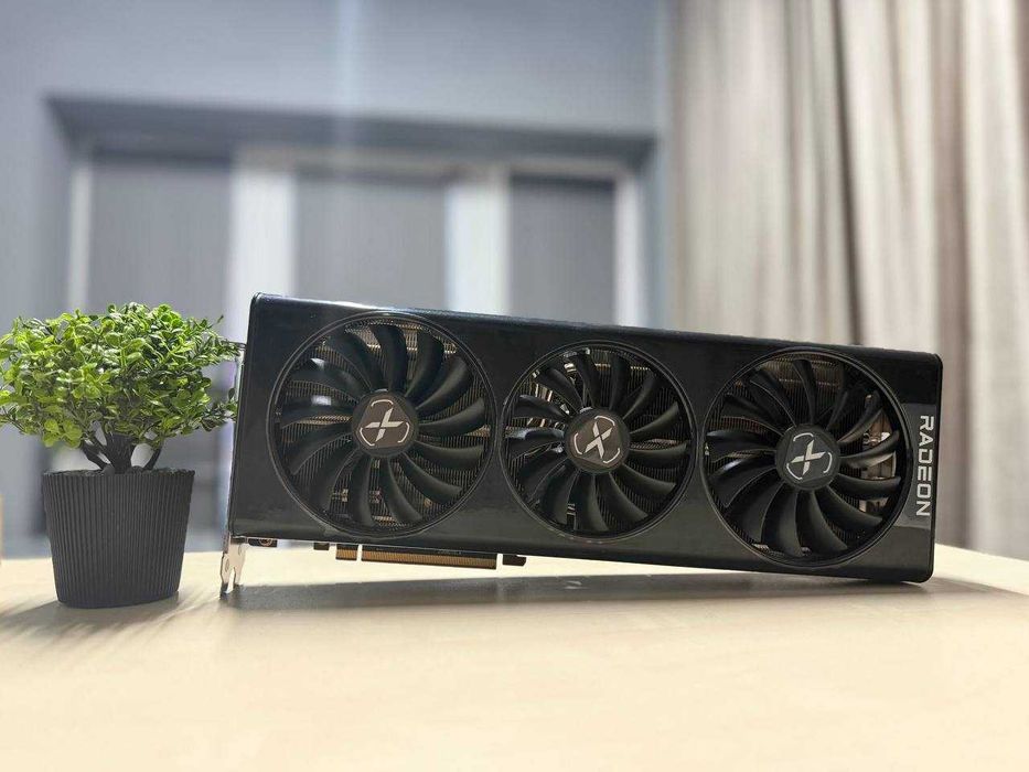Відеокарта XFX Radeon RX 6800 XT Speedster SWFT 319 CORE Б/в + Гарантія 3 місяці!