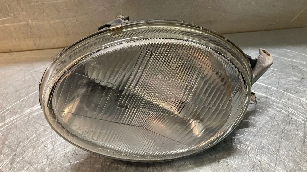ÓTICA / FAROL TOYOTA COROLLA E11 E110 - ESQUERDO / DIREITO