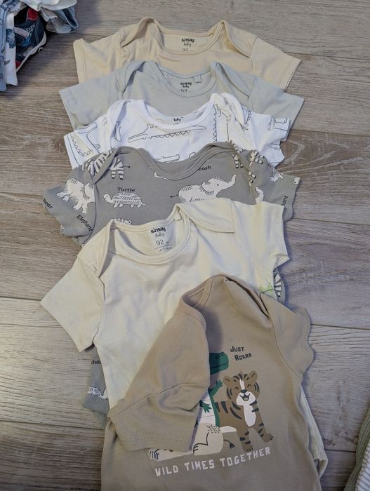 Дуже великий пакет дитячих речей в чудовому стані