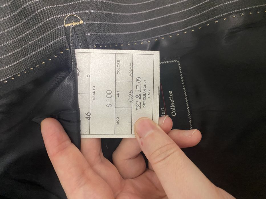 Костюм чоловічий класичний Robert Langford Італія , розмір 46