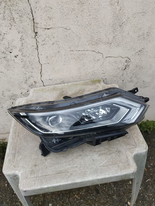 Óticas Nissan quasquai 2020