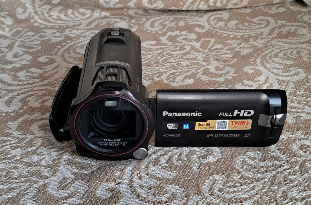 Відеокамера Panasonic HC-W850