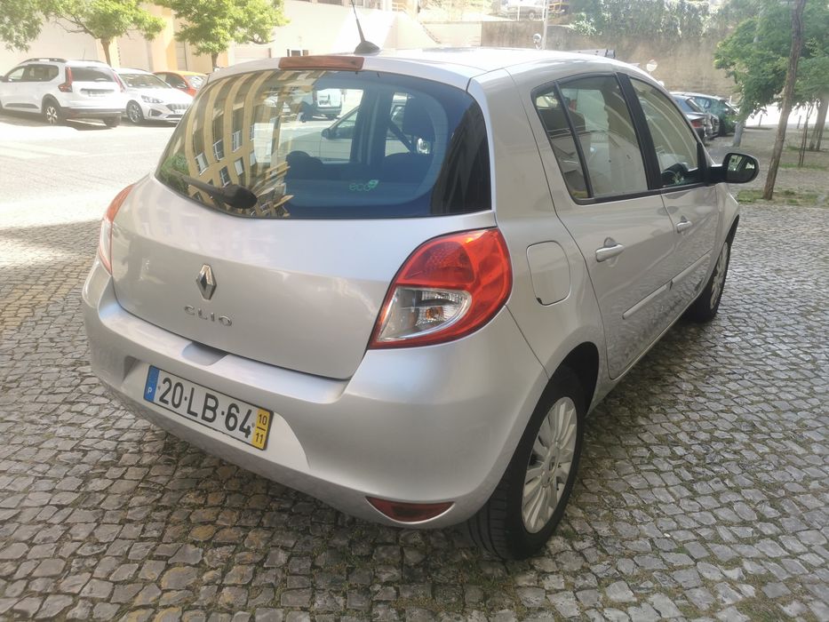 Renault Clio 1.5dci de 2010(Com Auto Rádio Android)