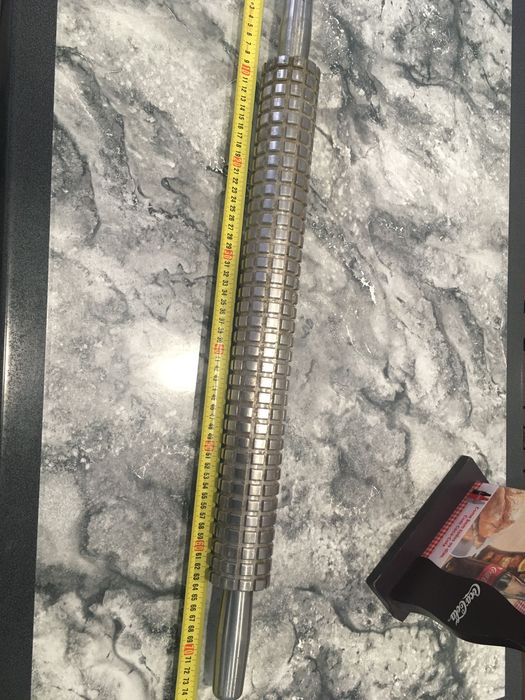 Rolo pasteleiro como novo moer amêndoa