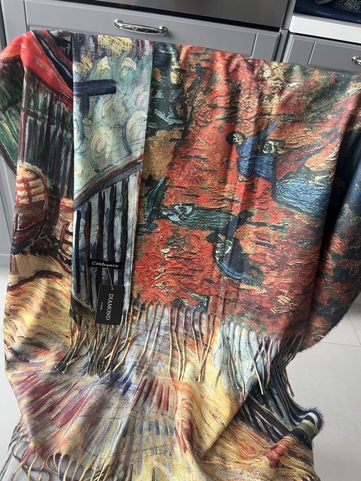 AKTUALNE Szal kaszmirowy z nadrukiem obrazu NOWY z metka