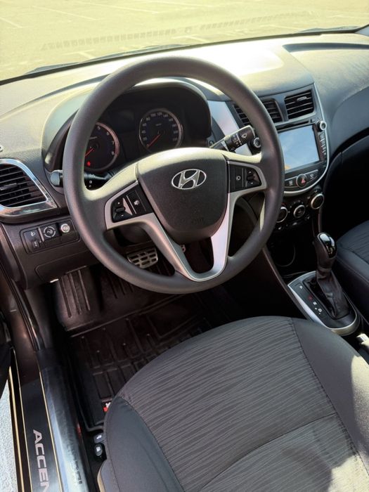 Hyunda Accent 1.6 Автомат газ/бенз