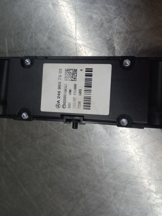 Botão / interruptor 4 piscas MERCEDES-BENZ GLA (X156)