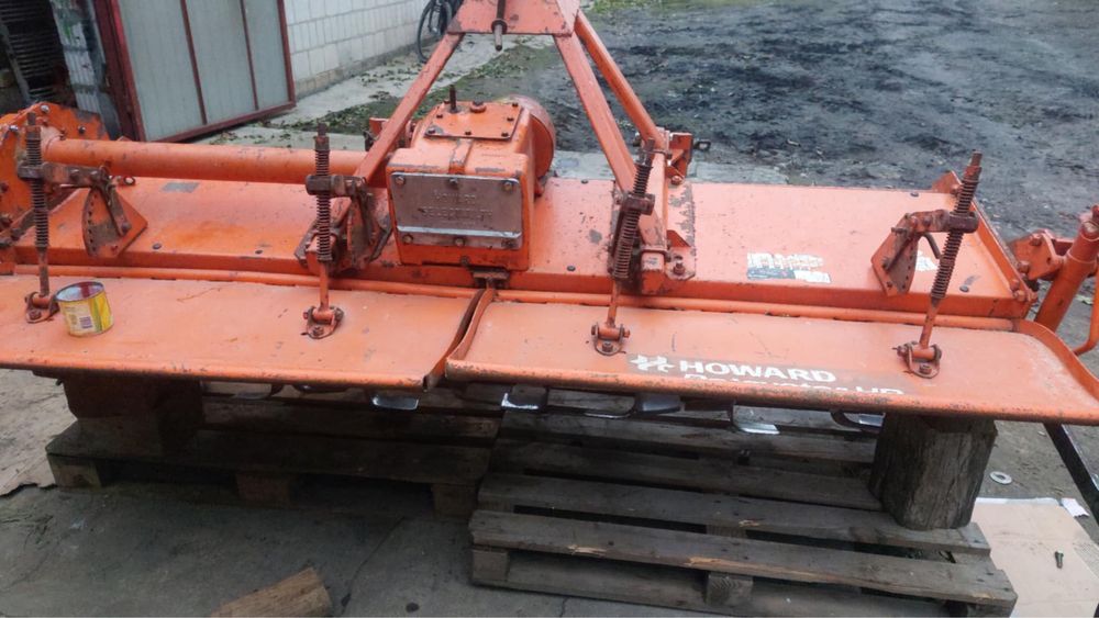 Glebogryzarka Howard