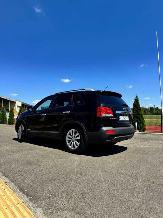 продам сімейне авто KIA SORENTO ||