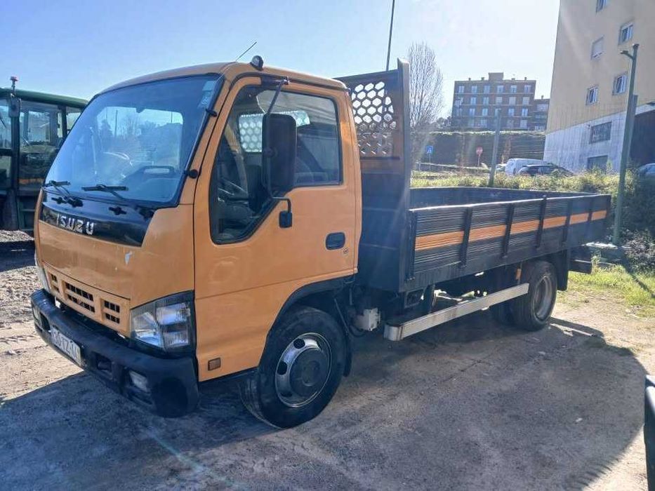 isuzu NPR 5.2 avariada