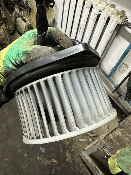 Вентилятор печки митсубиши лансер 9