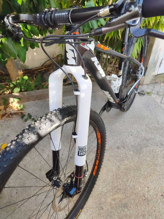 OPORTUNIDADE!!! 2 bicicletas CARBONO 2500€