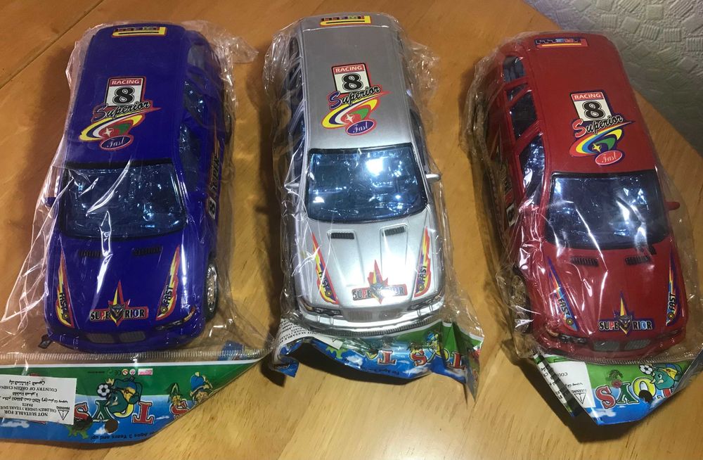 Продам детские игрушки (машинки).