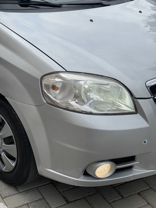 Chevrolet Aveo 1.5 автомат газ/бензин T250