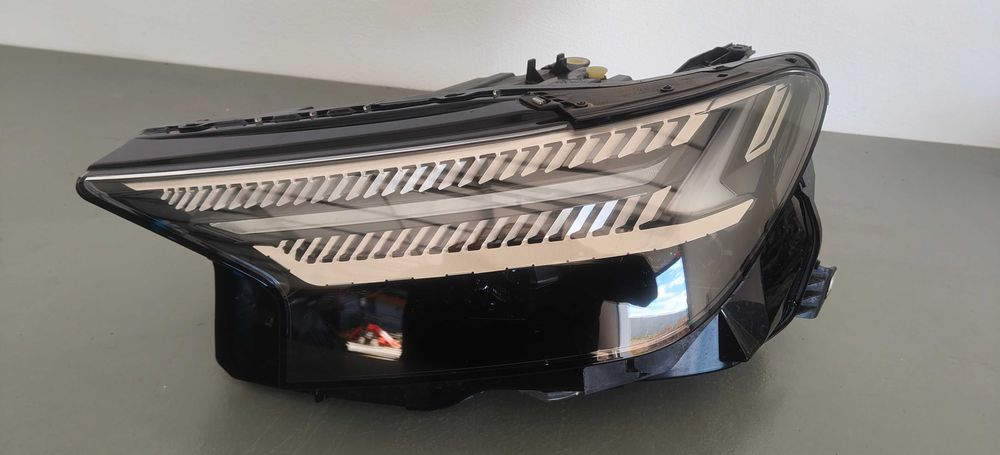 Lampa Przód Full Led Audi Q4 SQ4 Matrix 89A E-Tron Kompletna