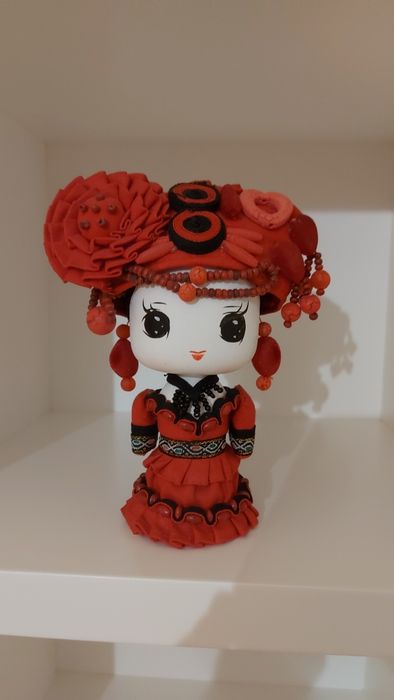 Boneca (cabeça madeira)