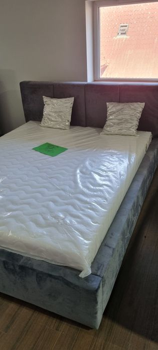 Wyprzedaż łóżka tapicerowanego 160x200