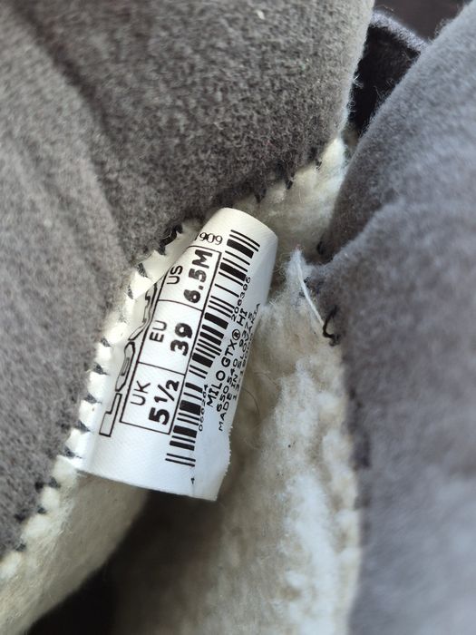 ботінки 39 розмір,  Lowa, Gore-Tex