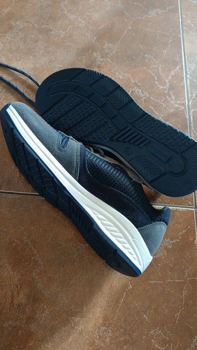 Buty sportowe mon