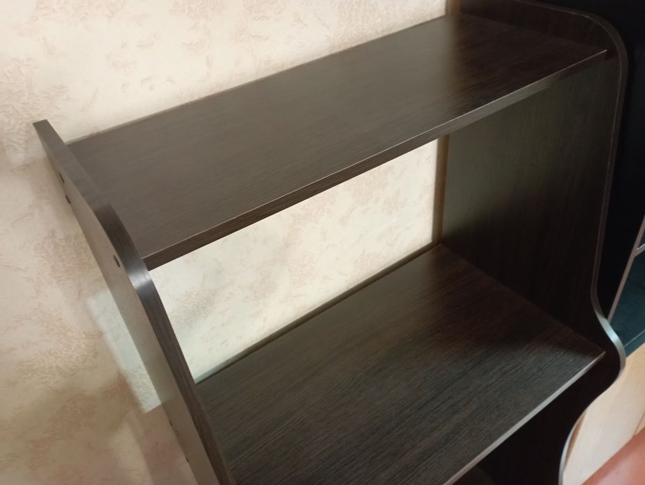 Письменный стол состояние новый