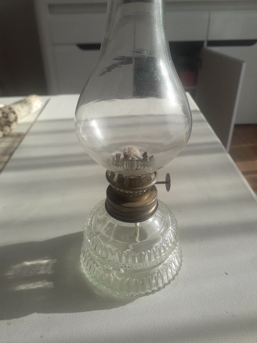 Lampa naftowa szklana