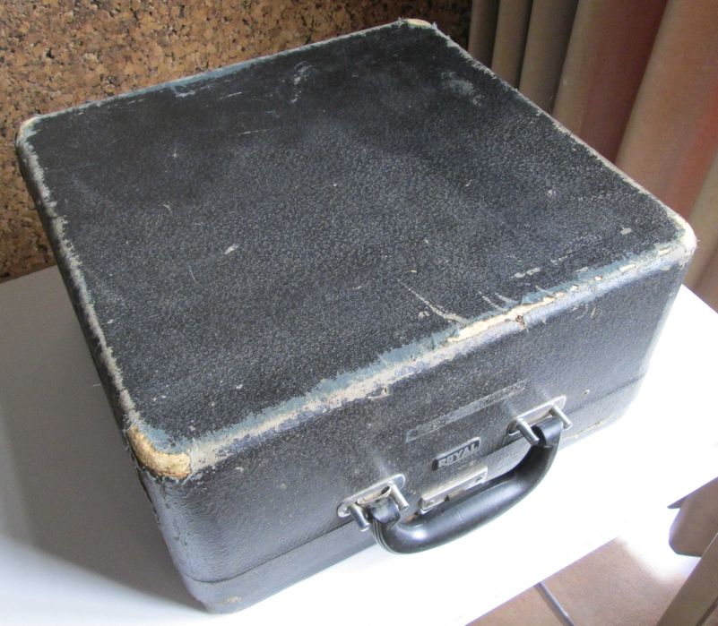 Máquina de escrever Royal