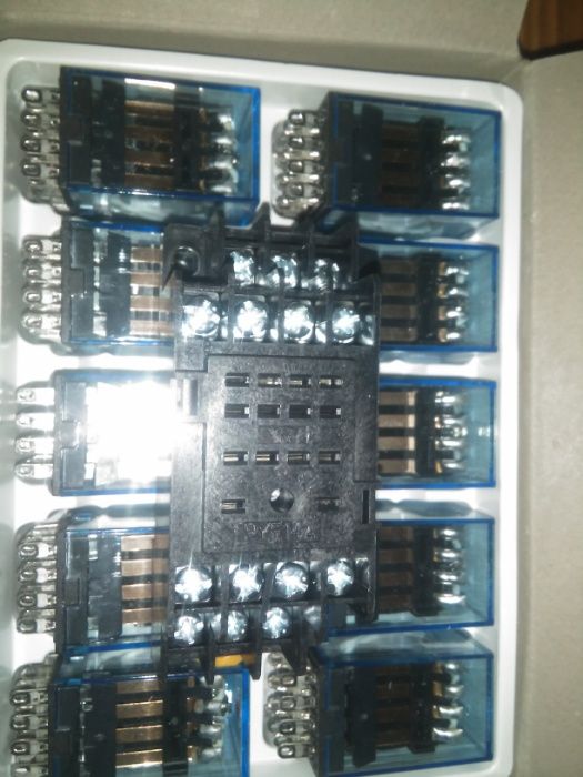 przekaźnik 230V AC  24V DC 2xNO/NC szyna TH
