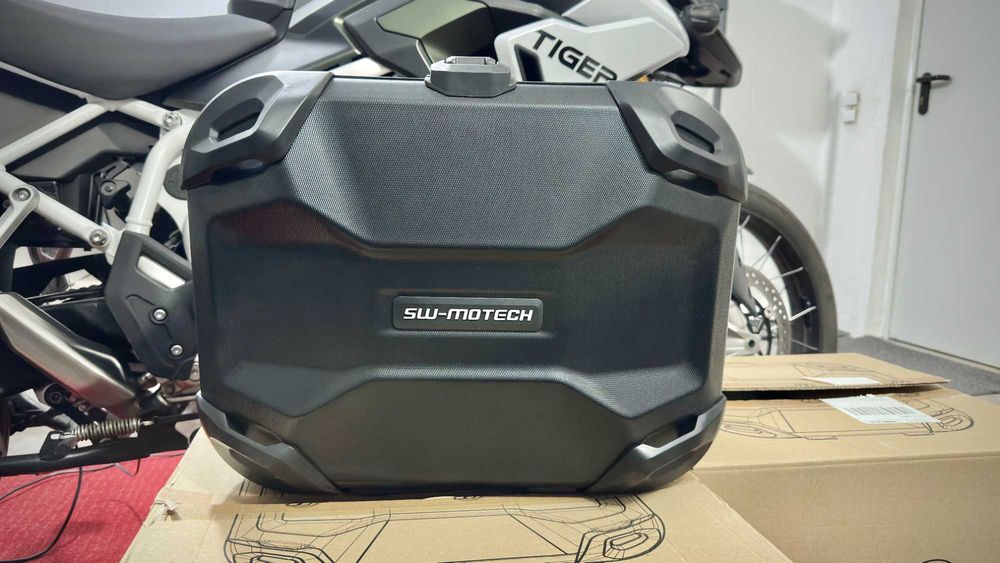 SW Motech DUSC M Malas laterais com Bolsas Internas – 33 litros (x2)