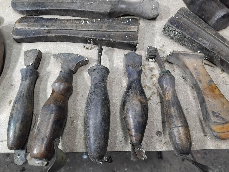 Ferramentas de sapateiro antigas