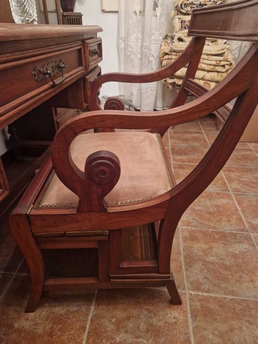 Secretária e cadeira vintage