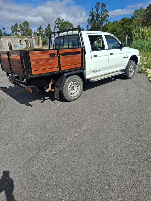 Mitsubishi L200 4x4 cabine extra, 1999,com revisão feita Peneus a meio uso