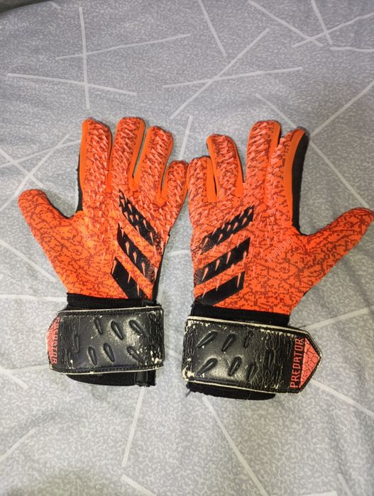перчатки adidas predator