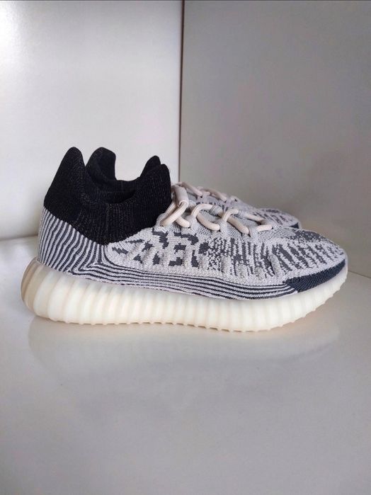 Adidas Yeezy Boost 350 V2 CMPCT "Panda"